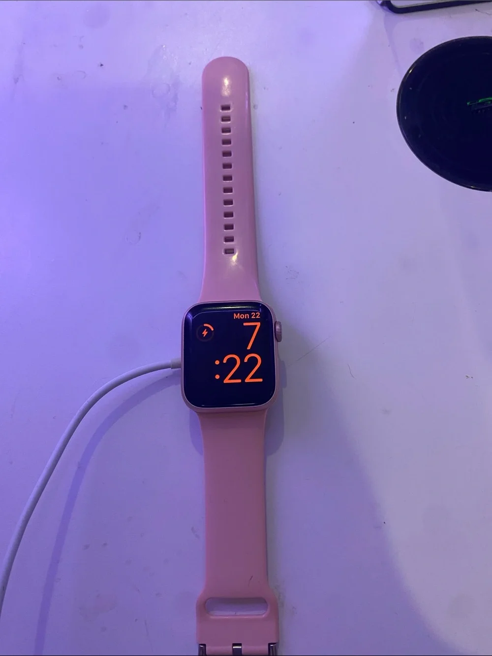Apple Watch Series 5 (40mm) – Rose Gold
